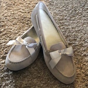 Vionic Alice Moccasin (Women's) light gray